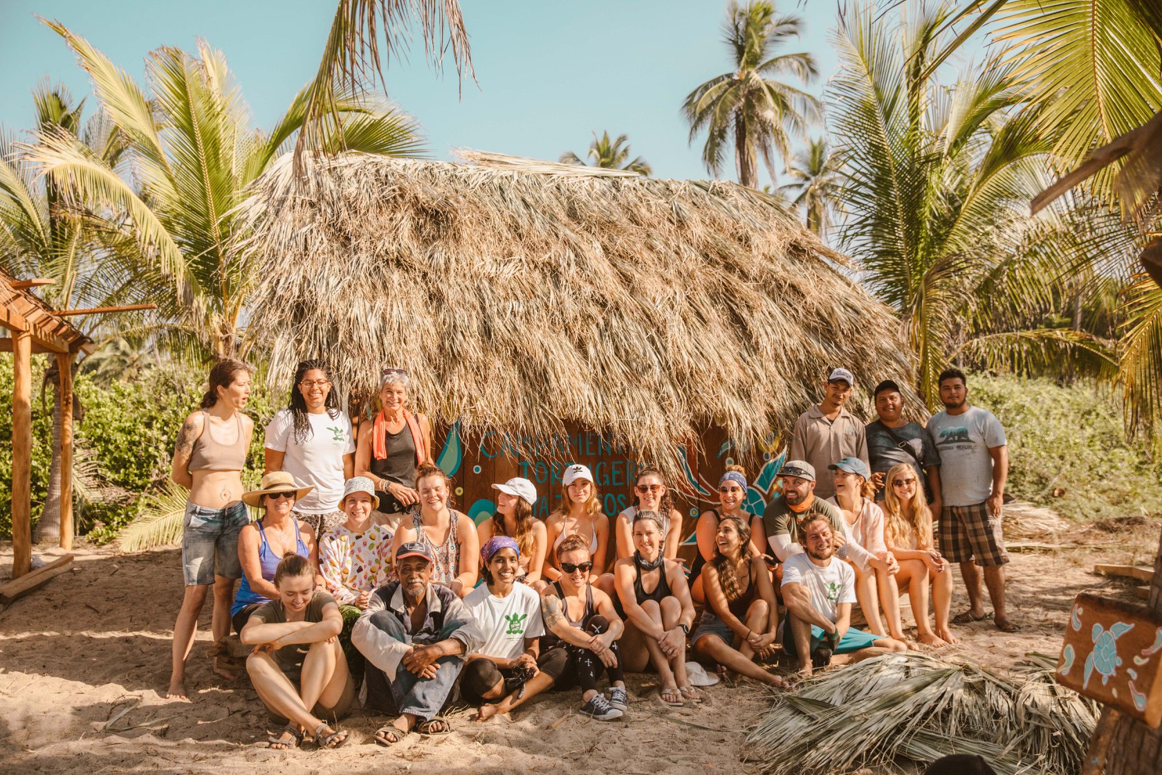 progetti di volontariato con le tartarughe marine, estero, vitto e alloggio, lavora in una ONG, Messico, volontarie