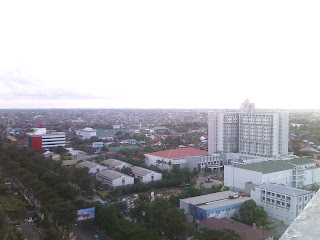 Pemandangan kota Makassar dari Menara Pinisi Universitas Negeri Makassar 1
