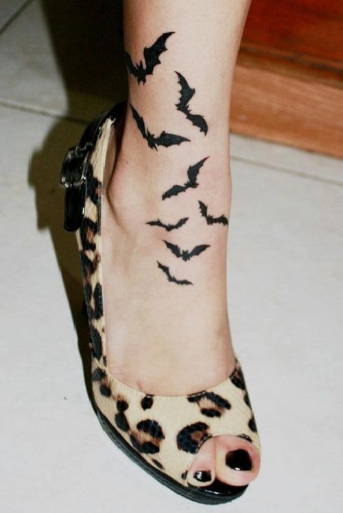 sexy_morcegos_voadores_no_tornozelo_tatuagem