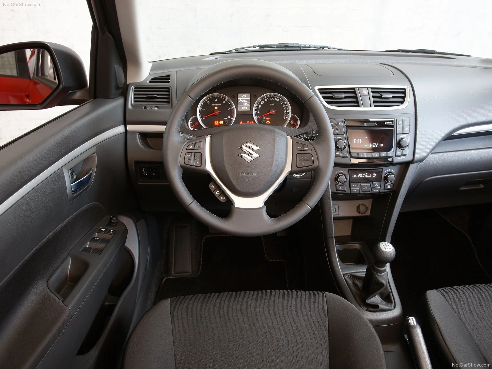 Hình ảnh xe ô tô Suzuki Swift 2011 & nội ngoại thất