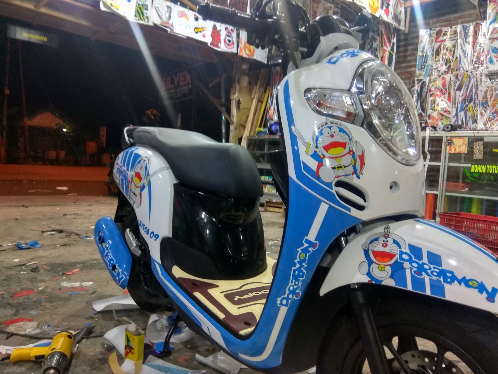 Scoopy Motif Doraemon