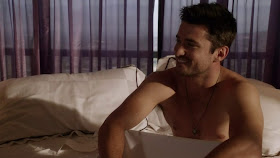 Wes Brown Shirtless in 90210 s5e01
