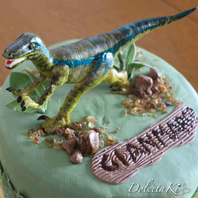 torta dinosauro velociraptor jurassic world