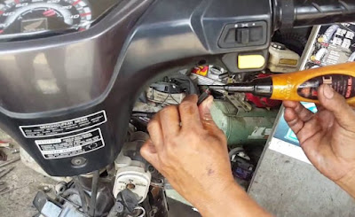 3 Cara Ampuh Agar Motor Tidak Karatan Saat Musim Hujan