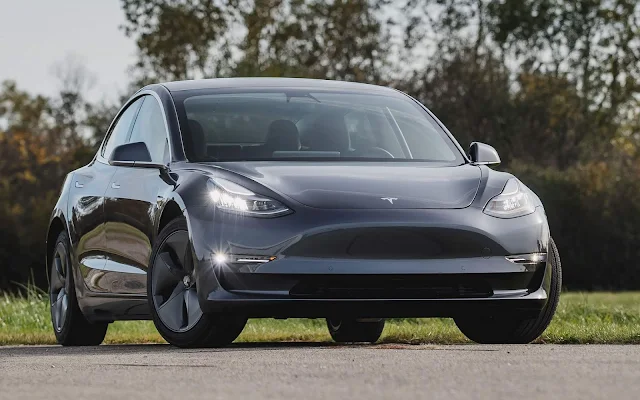 Tesla Model 3 2021