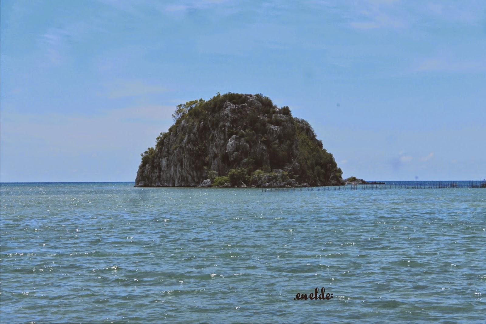 Tulisan Perantau: Pantai dan Pulau Sahi, Pantai Menawan di 