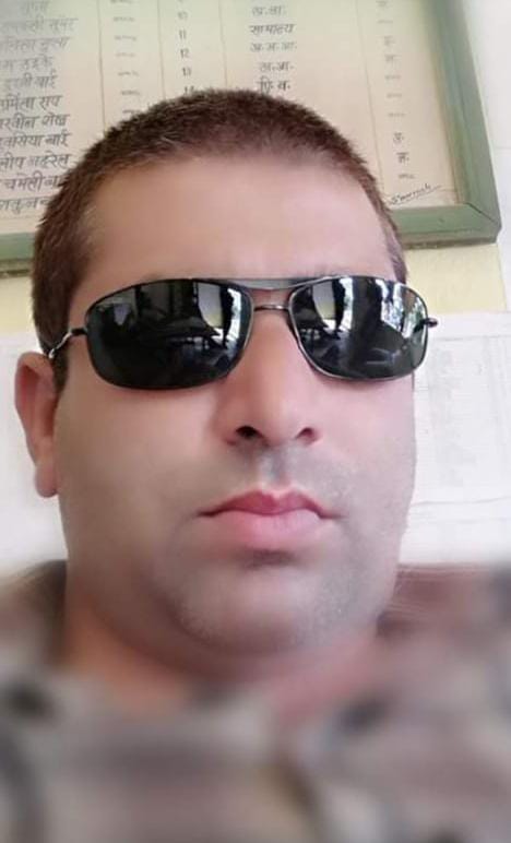 मनरेगा कर्मचारियों की मांग जायज,शासन का ध्यान कर्मचारियों के साथ साथ गरीब मजदूरों से भी हटा ,मजदूर पलायन को मजबूर-विनय  चौबे..।