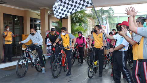 Fun Bike dan Jalan Sehat Bayangkara Polres Porworejo