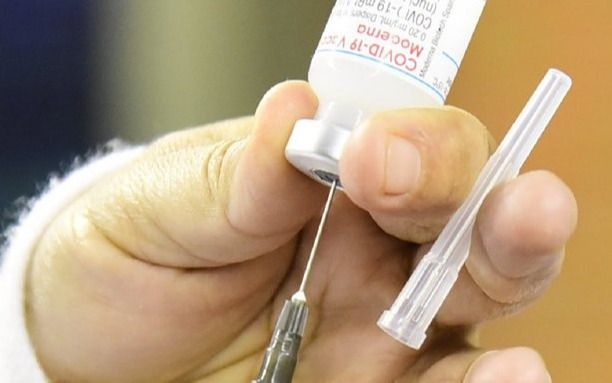 La OMS insta a no inmunizar masivamente a menores de edad hasta lograr acceso equitativo de vacunas