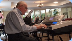Brian Teviotdale playing his Technics KN7000. Photo courtesy of Dennis Lyons.