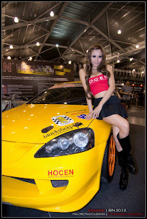 Essanne Yuxuan Singapore Sexy Model Sexy Black Mini Skirt And Hot Red Shirt In Hocen Car Show 9