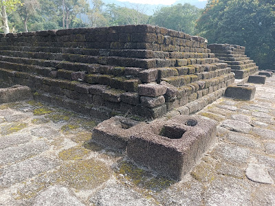 武吉峇都巴辖陵庙 Candi Bukit Batu Pahat