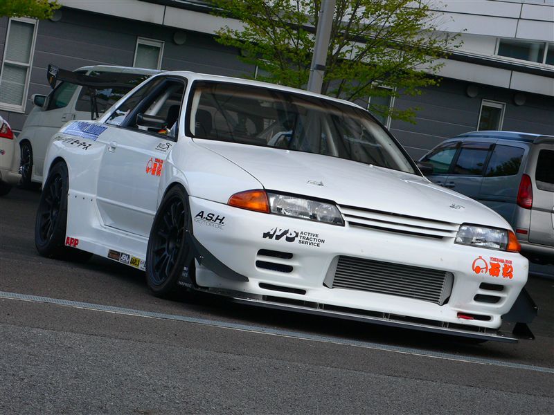 auto gallery yokohama r32 BEAST of a car