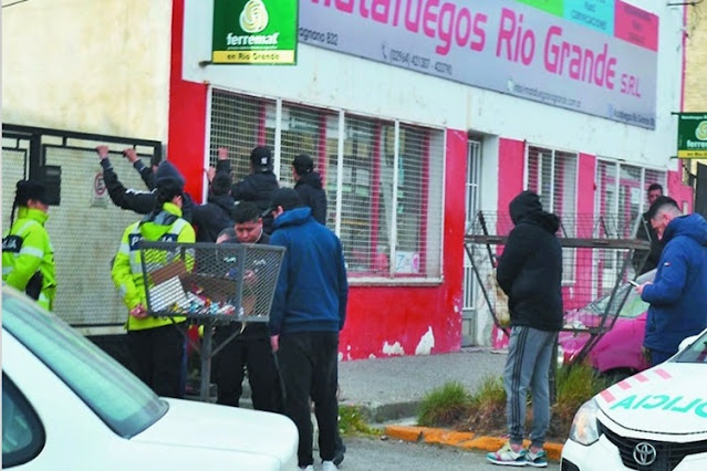 Tres demorados por el robo de un gato