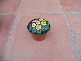 PIEDRAS PINTADAS: PRÍMULAS