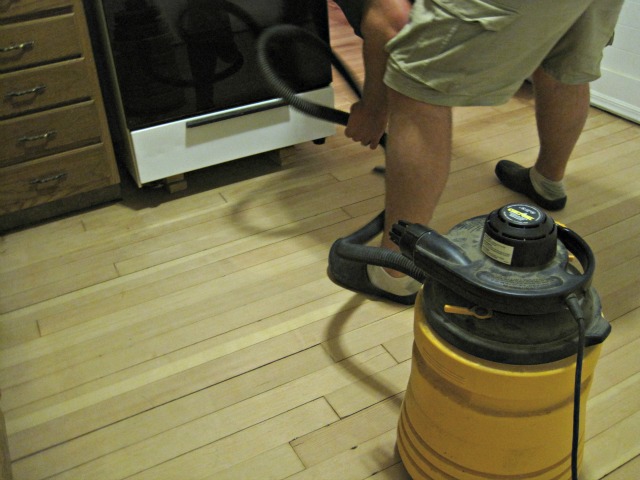 man vacuum hardwood floor shop vac