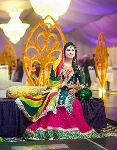 Bridal mehndi dresses new design 2016 in akistan