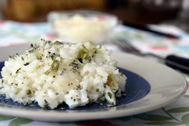 Risotto de ajos tiernos y bacalao