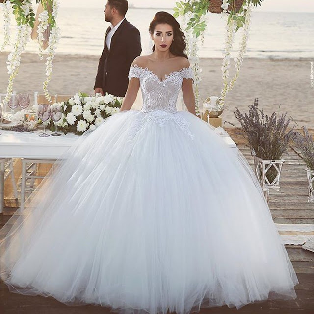 Said-Mhamad-V-Neck-Off-the-Shoulder-Lace-Appliques-Ball-Gown-Wedding-Dresses