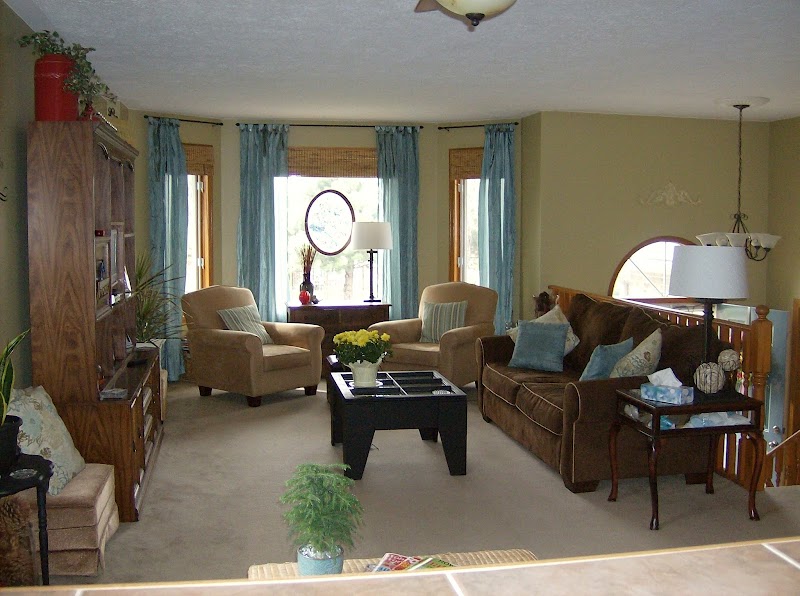Bi Level Living Room Decorating