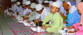 5 Keunikan Saat Puasa Ramadhan Di Indonesia