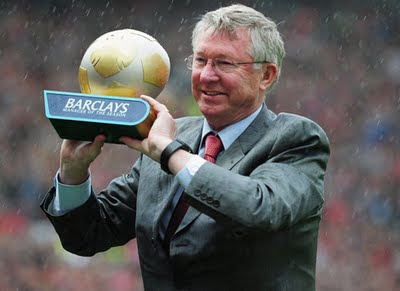 Sir Alex Ferguson Manager manchester United Manager of the Year award 2011