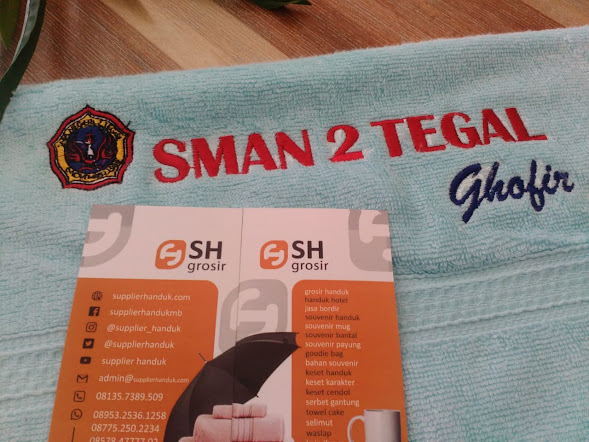 souvenir promosi handuk bordir pesanan SMAN 2 Tegal