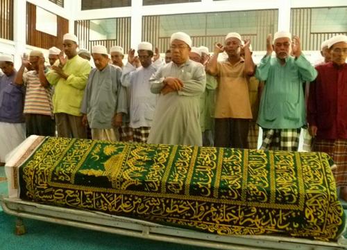 Tata Cara Sholat Jenazah Perempuan Laki Laki Dan Bacaan Doanya Sesuai Sunnah