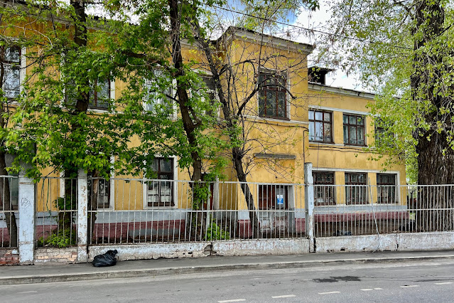 Барабанный переулок, жилой дом / общежитие (здание построено в 1938 году)