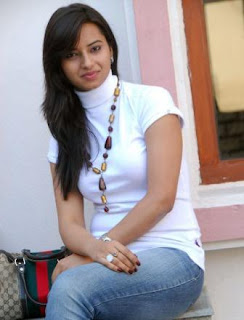 Actress Isha