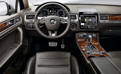 2011 Volkswagen Touareg Car Interior