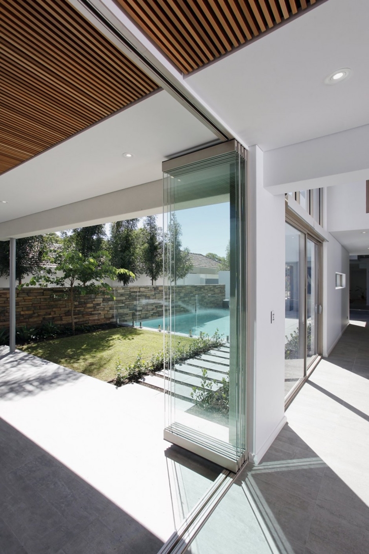 Sliding glass wall in Contemporary style One27 Grovedale home by Mick Rule