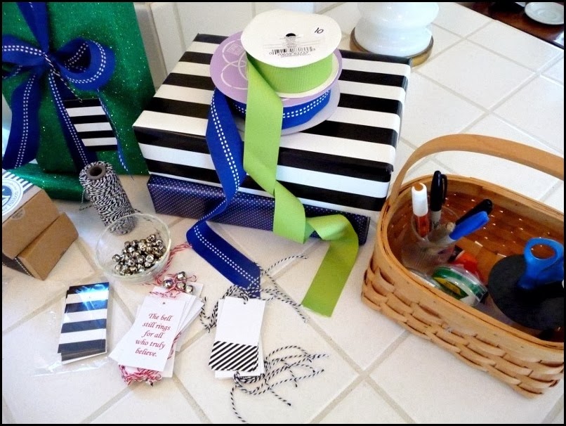 2013 Christmas gifts 006 (800x600)ribbit