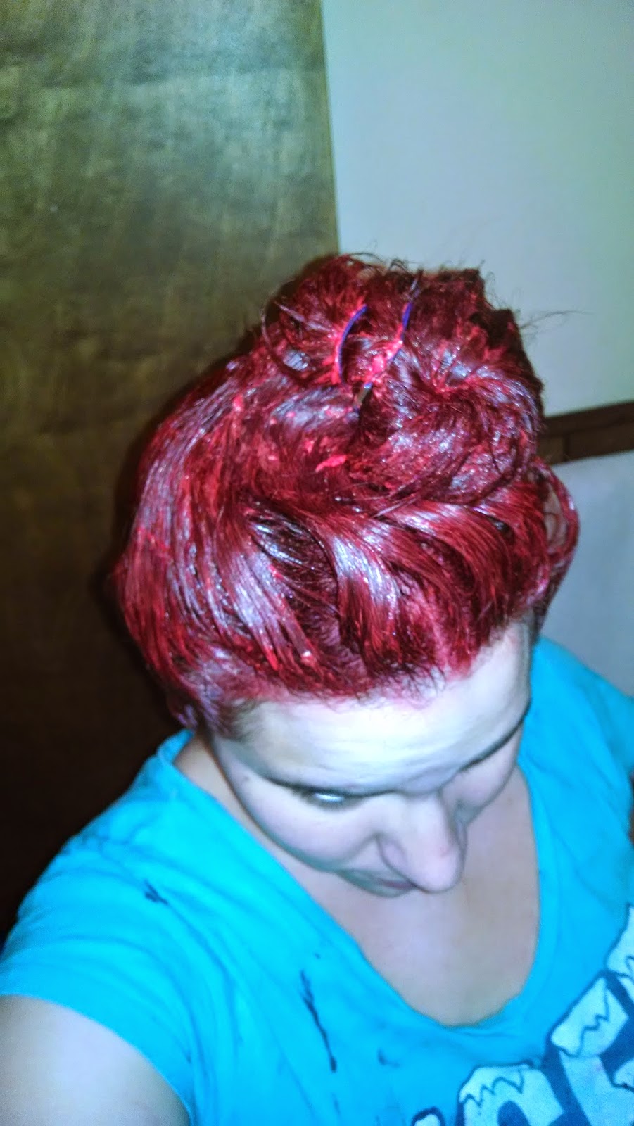 Theresa M Jones How To Dye Your Hair Two Tones Red On Top And Black Underneath
