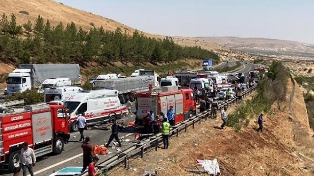Sábado trágico en Turquía con 32 muertos en dos accidentes viales