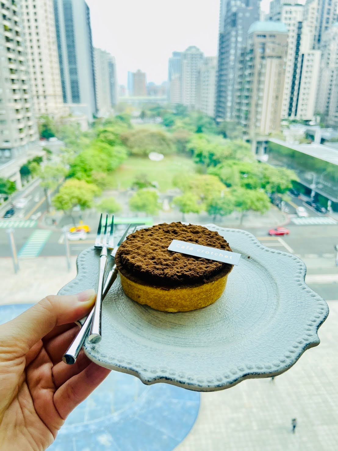 台中美食 甜點咖啡廳推薦 稞夏咖啡，國家歌劇院6樓空中花園，需要預約訂位，下午茶時間