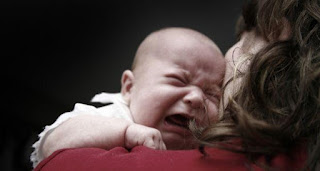 Yeni Doğan Bebekler Neden Ağlar?