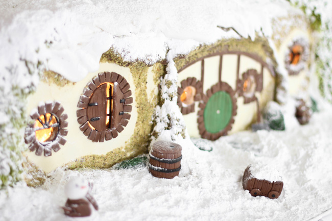 Sprinkle Bakes: Gingerbread Hobbit Hole
