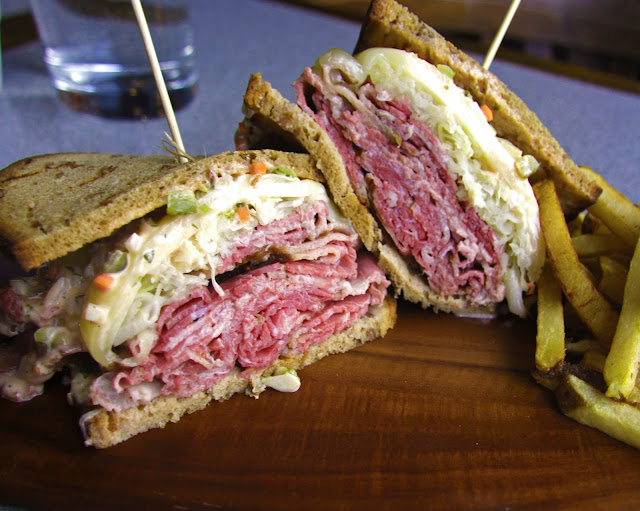 reuben sandwich rachel pastrami