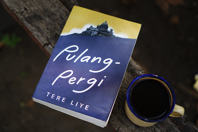 Novel Pulang-Pergi Karya Tere Liye