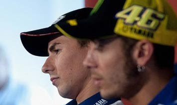 Philip Island Moto on El Piloto Espanol Jorge Lorenzo Yamaha Reciente Campeon De Motogp