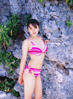 Kyoko Kamidozono Japanese Hot Idol Sexy Hot Swimsuit Photo Gallery 4
