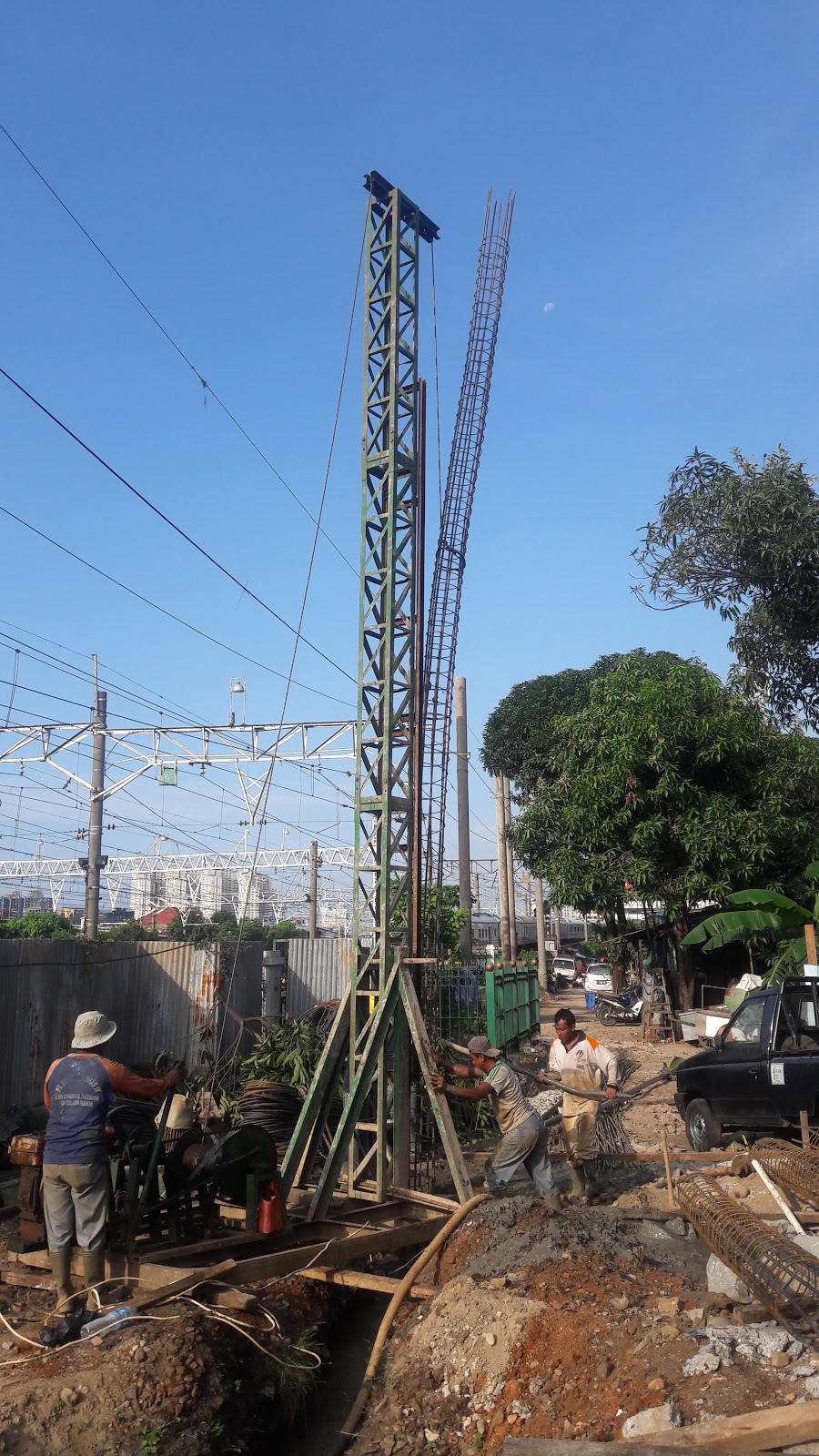 Proses Pembuatan Pondasi Bore Pile Disertai Foto Lengkap 