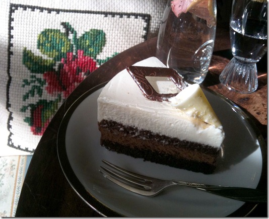 Louvre Torte