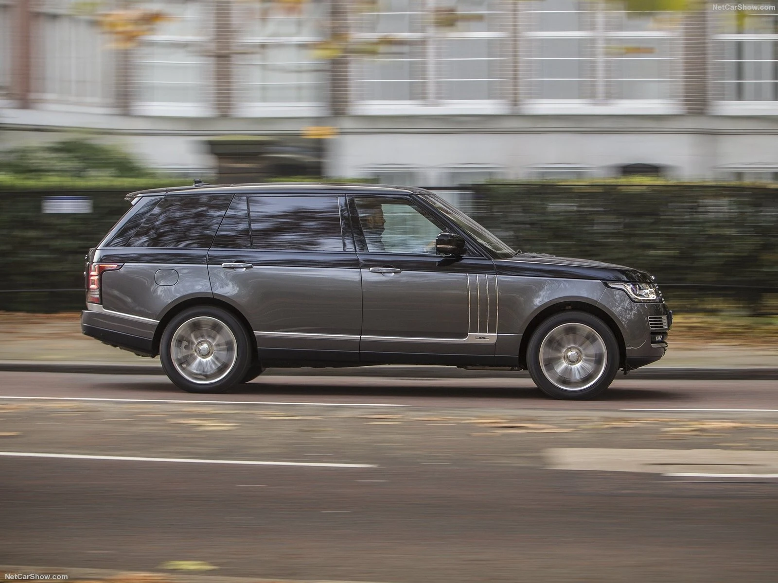 Hình ảnh xe ô tô Land Rover Range Rover SV Autobiography LWB 2016 & nội ngoại thất