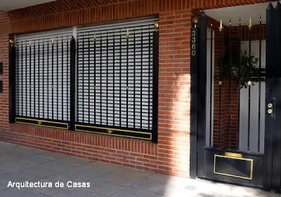 Ventanas con rejas