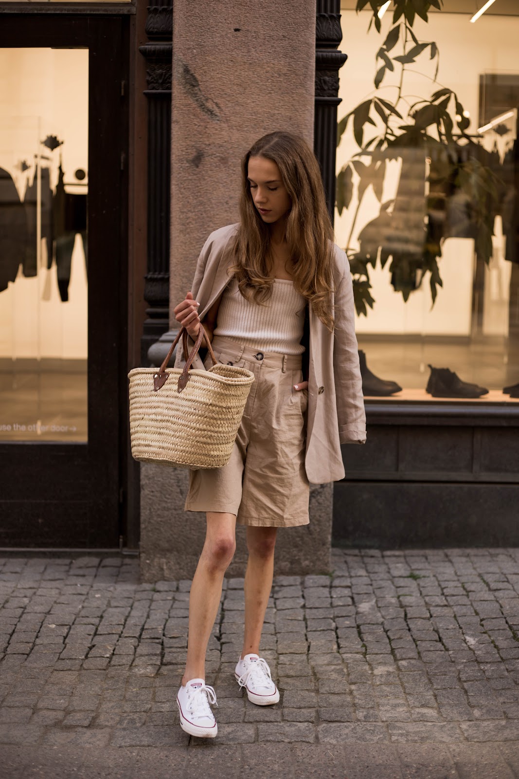 Beige shortsipuku kesämuoti // Beige shorts suit summer fashion