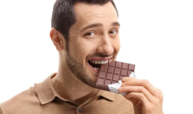 فوائد الشوكولاتة الداكنة للرجال