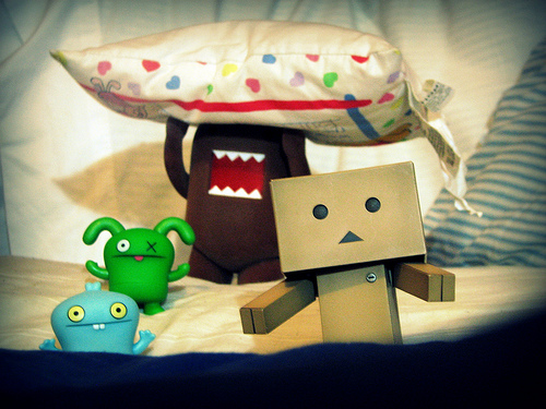 Danbo and Domo ft Wall E