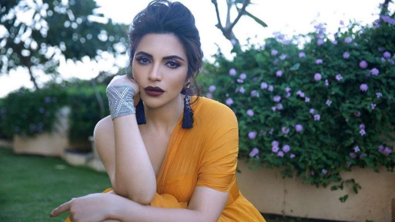 Actress Gossips: Not gone under the knife but Shama Sikander clears the air on choosing facelift